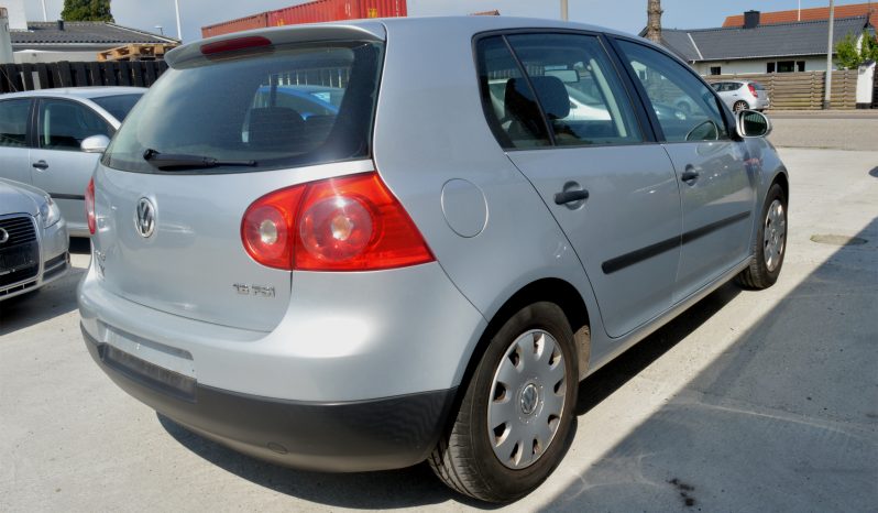VW Golf V 1,6 FSi Comfortline 5d full