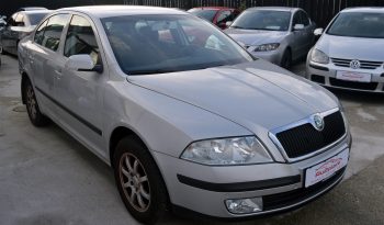 Skoda Octavia 1,6 FSi Elegance 5d full