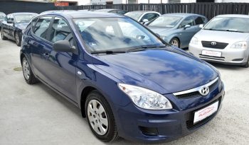 Hyundai i30 1,4 CVVT 109 Comfort 5d full