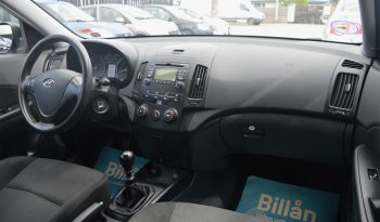 Hyundai i30 1,4 CVVT 109 Comfort 5d full