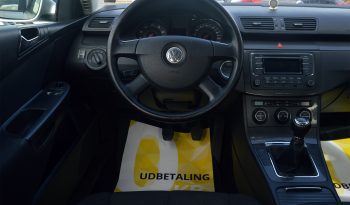 VW Passat 1,6 102 Comfortline 4d full
