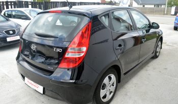 Hyundai i30 1,6 CRDi 90 Comfort Eco 5d full