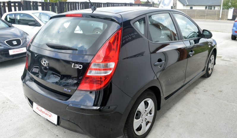 Hyundai i30 1,6 CRDi 90 Comfort Eco 5d full