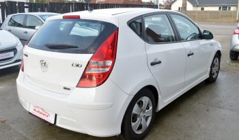 Hyundai i30 1,6 CRDi 90 Eco 5d full