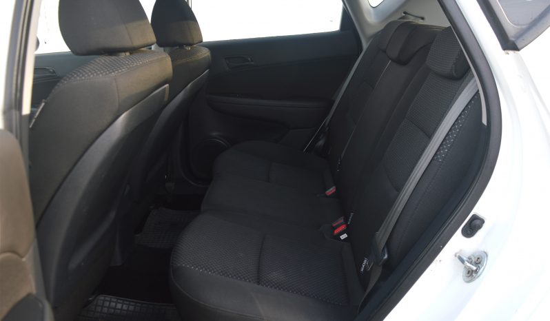 Hyundai i30 1,6 CRDi 90 Eco 5d full