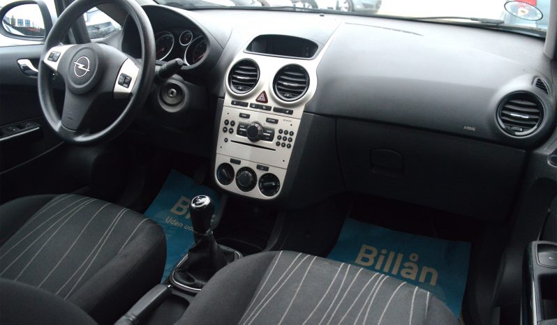 Opel Corsa 1,2 16V Enjoy 5d full