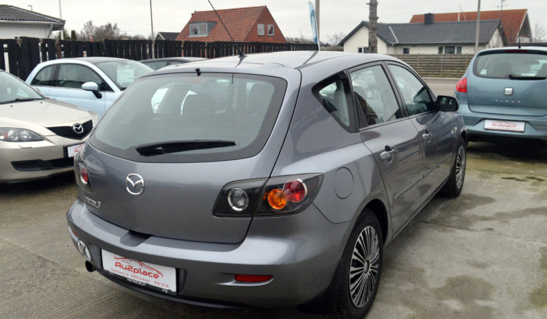 Mazda 3 2,0 4d full