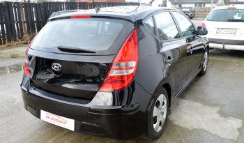 Hyundai i30 1,6 CRDi 90 Comfort Eco 5d full