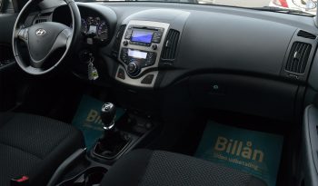 Hyundai i30 1,6 CRDi 90 Comfort Eco 5d full