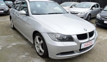 BMW 318i 2,0 Touring 5d full