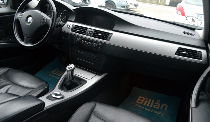 BMW 318i 2,0 Touring 5d full