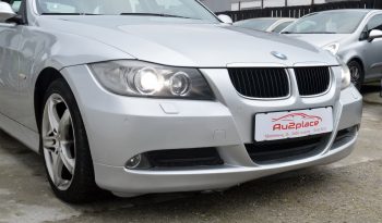 BMW 318i 2,0 Touring 5d full