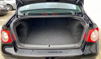 VW Passat 2,0 FSi Highline 4d full