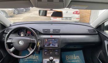 VW Passat 2,0 FSi Highline 4d full
