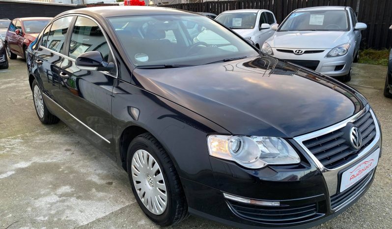 VW Passat 2,0 FSi Comfortline DSG 4d full