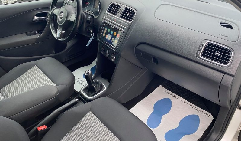 VW Polo 1,2 TDi 75 BlueMotion 5d full
