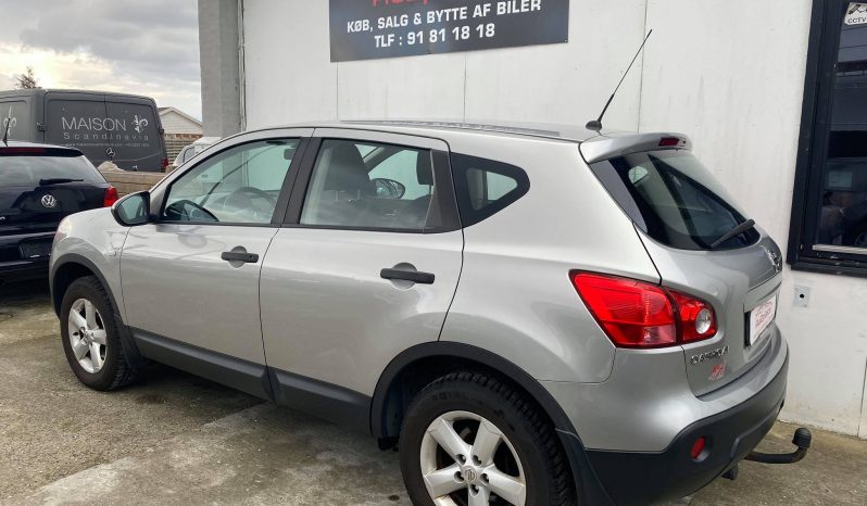 Nissan Qashqai 1,6 Visia 5d full