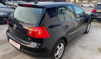 VW Golf V 1,4 TSi 140 Com 5d full