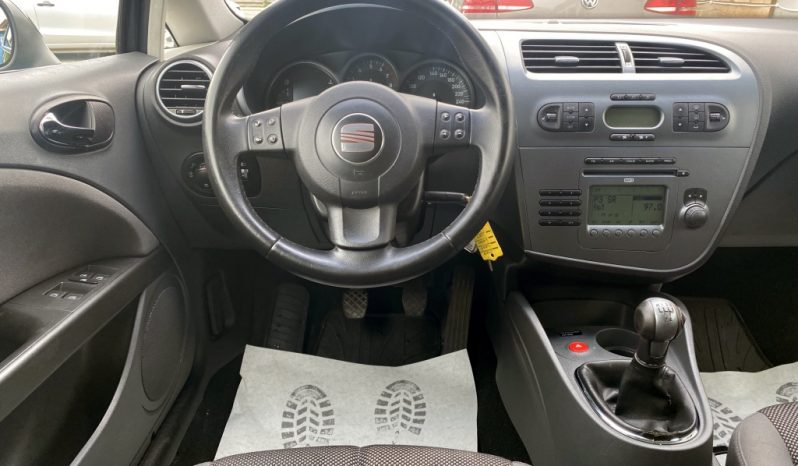 Seat Leon 1,6 Stylance 5d full