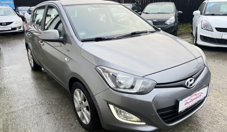 Hyundai i20 1,25 Classic XTR+ 5d full