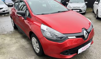 Renault Clio IV 1,2 16V Authentique 5d full