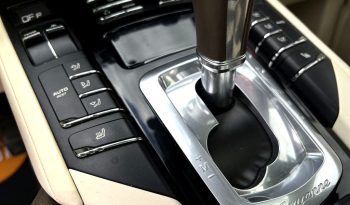 Porsche Cayenne 3,0D full