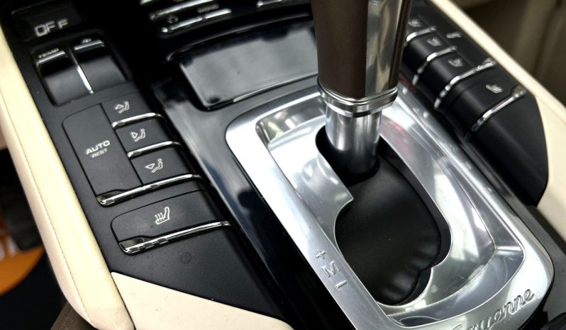 Porsche Cayenne 3,0D full