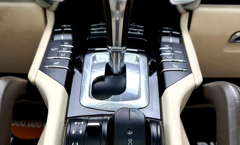 Porsche Cayenne 3,0D full