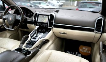 Porsche Cayenne 3,0D full