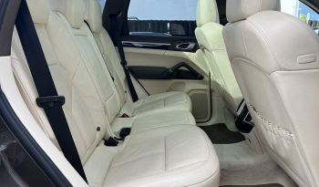 Porsche Cayenne 3,0D full