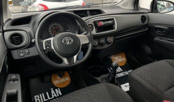 Toyota Yaris 1,0 VVT-i T1 5d full