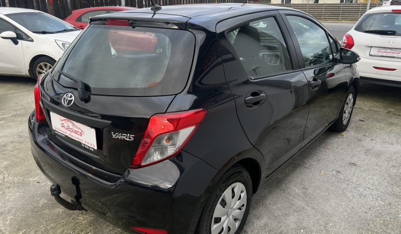 Toyota Yaris 1,0 VVT-i T1 5d full