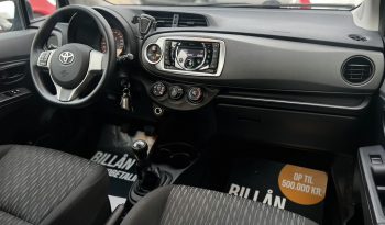 Toyota Yaris 1,0 VVT-i T1 5d full