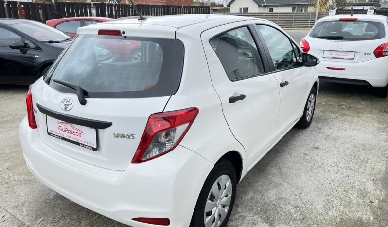 Toyota Yaris 1,0 VVT-i T1 5d full