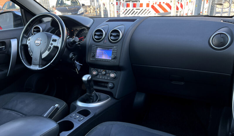 Nissan Qashqai 1,6 Tekna 5d full